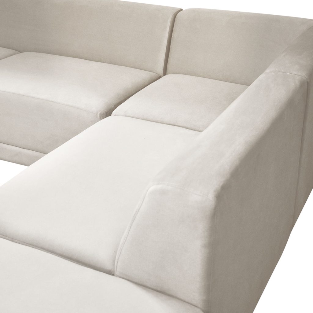 Seccional Kassandra Derecho – Ivory